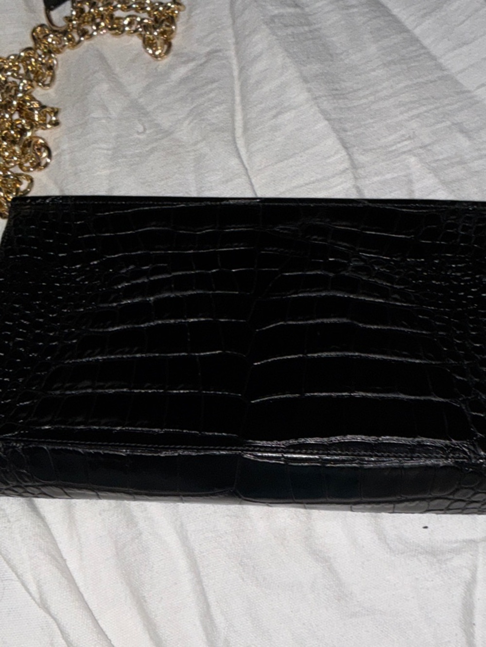 NWOTVince Camuto Black Croc-Embossed Shoulder Bag with Gold Chain Strap - Picture 4 of 7